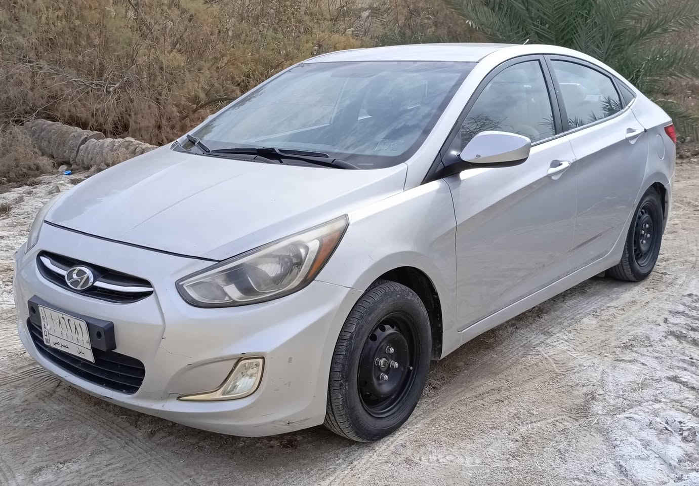 السلام عليكم ورحمه الله وبركاته
اكسنت 2016 امريكي 
مكينه 1600 GDi ايكو  ويل  شاشه اندرويد  وكامره خلفيه
السياره كامله مابيها اي نقص صدر قبل شهر سويته 
 تبريد شغال كذالك التدفئه 
 السياره درهم متصرف عليها  تجي تشوفها  بعينك 
رقم بابل  سنويه  وهزه جديده و السياره  باسمي 
السياره بيها تبديل جاملغ امامي جهته السايق او خشم البنيد  امصلح او مرشوش البنيد دور الجاملغ الخلفي   او بارد بيه بالباب الخلفي جهة المعاكسه للسائق  اني ابيع 3 قطع  
كير مكينه صدر تبريد كفاله من الفتح كذالك 
السعر 100وبيها مجال 
***********
الاتصال 
بابل مكان السيارة
