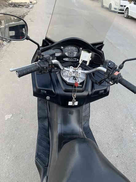 سلام عليكم 
سلفر ونج 400 اوفر 
كفاله عامه دراجه بالكارتون ✅
رقم وسنويه بغداد تحويل ثاني يوم 👍
دراجه ماشيه 25 الف 
دشبول نفخ ✅
بجم كرستال ✅
جنطه✅
تخم تاير جديد 👍
دراجه واحد ع واحد 
شلعه معدل اترايك وين متريد 👍
للستفاسار اكثر 
*********** 
العنوان بغداد العبيدي 
متوفر واتساب
