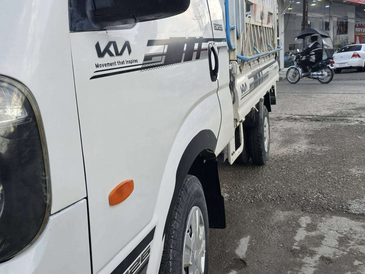 بەناوی خودا ... کیا بار 2010
پێشی گۆڕاوە بە 2021
3000سۆپەر مەکینە ڕەش

کۆدی ئاسایش
پێنج دووگمەی فوول مواسەفات

شەش تایەی لۆک و دەبڵ سپێر
ویل و تایەی 13بۆ باری قورس
ناو بۆدی و چەمچە
سەقف سەلە
کوشن و ئاوێنە هیتەر
ئاووێنە کارەبا
کامل جوانکاری 
کامل مەسروف
تەبریت لەسەر سویچ
گەردو شەنگ و ڕزیوی قەترەنیە
بینیت گەڵا ببڕە
چاڵو شوختی نیە

گێڕومەکینە بەشەرتی ئەوەی ئینجکتەرەکانیشی نەکرابێتەوە

ڕۆن و دەبڵ فلتەر تازە گۆڕاوە
داعامی دواوە

تەنها فرۆشتن
تەنها تێل
***********
ڤایبەر واتسئاپ
