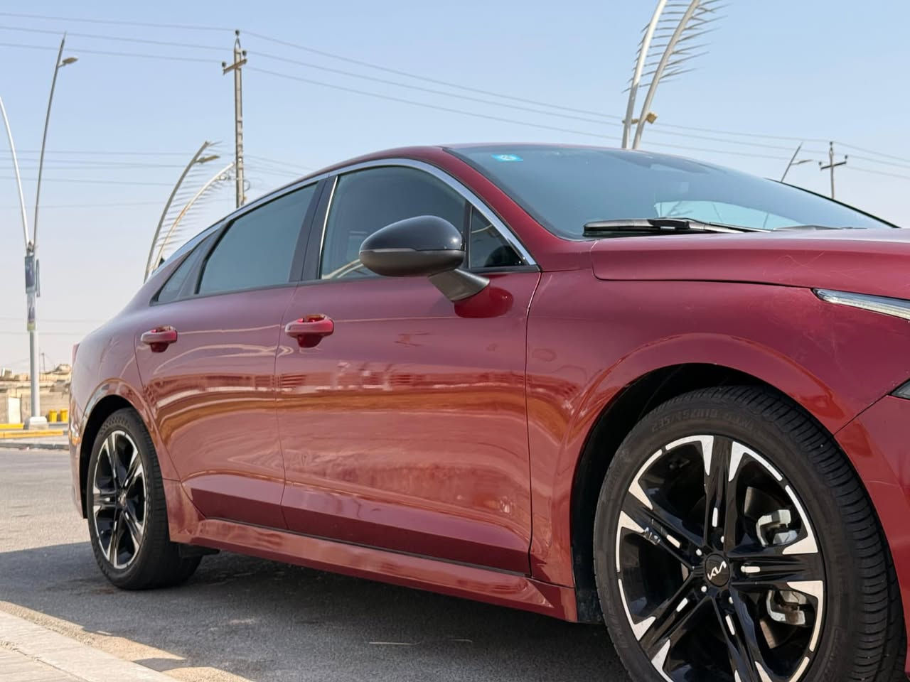 KIA K5 GT LINE 2023 أمريكي
ماشيه 22 الف فقط  

سنوية لل 2030

رقم بصرة حرة 

فول عدا الفتحة:

_اللون احمر غير محدد

_بصمة عدد 1

_ ترحيب عند الاقتراب

_مثبت سرعة

_نظام ABS

_مانع انزلاق

_حساس اطارات 

_شاشة كبيرة لمس

_كشافات امامية

_شاشة اعطال 

_رادار جانبي

_ نقطة عمياء 

_رادار الخطوط البيضاء 

_ اشاير + رادار باالمري  

_مقعد سائق كهرباء تدفئه مقاعد  

_لايت ثلاث عدسات +ليد 

_نظام قيادة ٤ وضعيات نورمال+سبورت+custom + ايكو سمارت

_بلوتوث +usb+auX  

_فول تحكم ستيرن 

_كير اوتو +عادي 

_اوتو بريك 

_ صندوق كهربائي

_زنون + ليد 

_التشغيل عن بعد

‏_Auto hold 

_تصميم خارجي رياضي 

_نضام الملاحة

_مصابيح ضباب LED

_محرك تيربو 1600

_ويل اكروم اسود

- تخم تايرات وكالة رياضي

- باتري الماني ابو الضمان تبديل 2026 

- ⁠تبديل دهن وصيانة وتنظيف شهر 5/2026

*الضرر 

بنيد جاملغ وباب وتكمه وجاملغ خلفي 

حرة بصرة

السعر 155$ وبيها مجال 

***********
