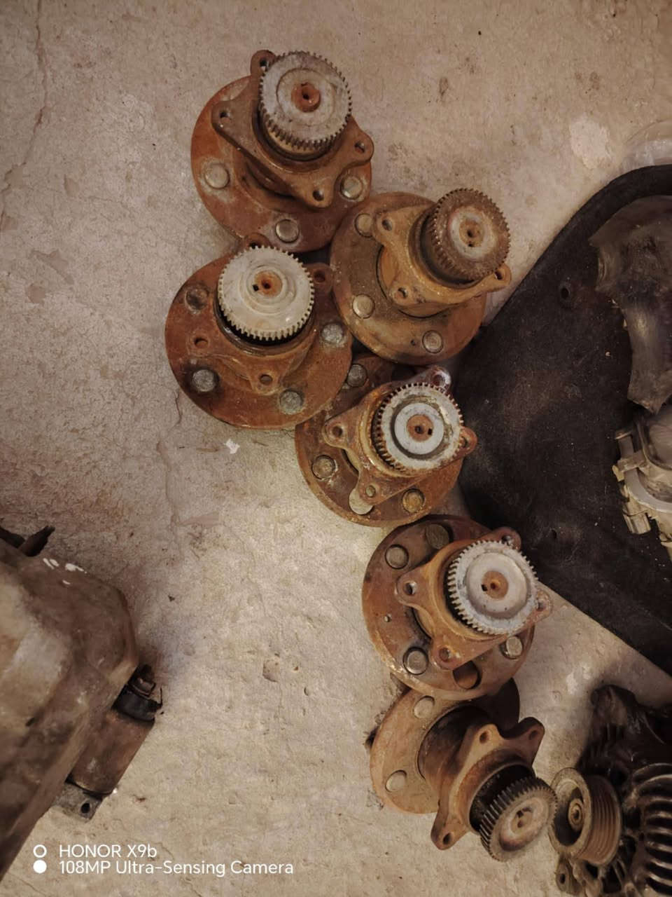 يا الله وعلى بركه الله
ادوات حاويه فول نضافه
شرط الفحص والشغل 
مكائن 4 سلندر  /  2000  /  2400 
ضمان تنقيص تبخير وأي خلل بل خدمه
كير 4 سلندر / و 6 سلندر   /  ضمان أي خلل 
تشريد/ موجود / كشر / حداديه / تفرعات / مكائن 
يوجد /فتح / وشد / وبل خدمه
مكان/ بغداد / مدينه / الصدر 
توصيل / جميع / المحافظات 
ه‍ـ/ ***********
ه‍ـ/ ***********
