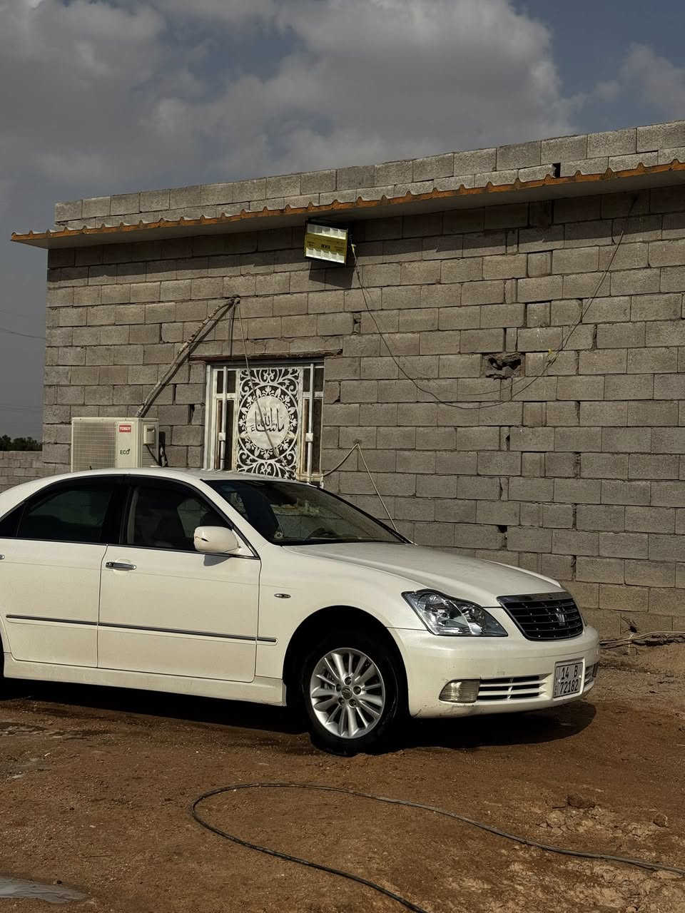 سلام عليكم 
شاهينه 2005اصل 3 دكم برده خلفيه 
رقم دولي 14 بسمي تحويل ثاني يوم 
سياره كفاله كص ونقل وضربه وصبق زيرو بريحت شركه 
تخم تايرات كارتون 
مكينه وكير جدد 6 سلندر 
دواخل بيجي باكيت 
سعر 163 بيها مجال قليل 
مكان بصرا سفوان 
مايعجبك سعر ندعي برزق 
هاتف 
اثير *********** 
اسيا***********
سياره يعرف قيمته جناي
