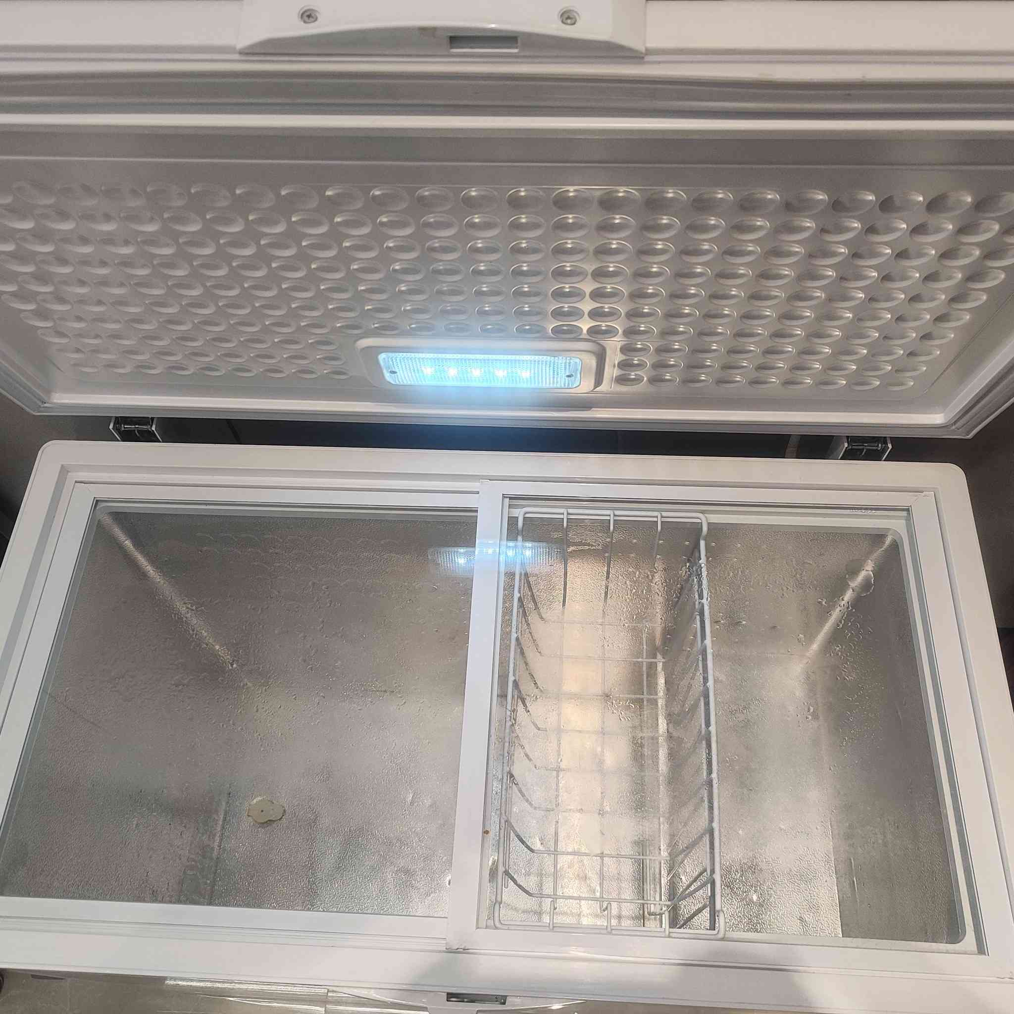 مجمده للبيع نضافه 99٪ تجميد فول تجي تفحص وتاخذها مستخدمها كم شهر ماخذها ب 350 حجمها وسط اريدها ب 250
مكاني بكرلي


**إذا كنت صاحب هذا الإعلان وتريد حذفه لأي سبب، رجاءا أرسل رسالة إلى الدعم الفني**