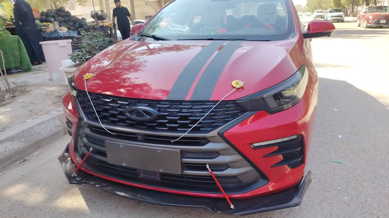 السلام عليكم تم تنزيل السعر لئن محتاج فلوس
شيري أعلى فئة  

1 شيري اريزو 6 موديل 2023؟؟؟استلام 2026

2 حجم المحرك 1.5 تيربو

3 كير اتو ماتيك 9 نمر

4 8 ايربك

5 سلايد روف

6 حساس خلفي

7 لايت ليد

8 كشاف ليد

9 بك لايت ليد

10 ويل 17

11 مفتاح التشغيل بصمه

12 شاشه كبيره

13 كاميرا دواره

14 4 كاميرات360 درجه

15 اناره داخليه ليد

16 كشنات جلد

17 كروز سرعه

18 اوضاع قياده 2 نورمل وسبورت

19 تبريد لمس

20 تشغيل عن بعد

21 تبريد قطعتين

22هاند بريك بصمه

23 مرايه كهرب

24 نظام مانع انزلاق

25 اتو هولد

26 قفل النوافذ عن بعد

حالياً ماشيه السياره 9 الف

( بيها ضربه بالباب مال صدر وراجعه بارد وصبغ بيها شبر     ) 

بعد بيهه هواي موصفات

وضمان شركه السراب 

السعر 120 سياره بعدهه اخت زيرو وبعد بيهه موصفات
***********
