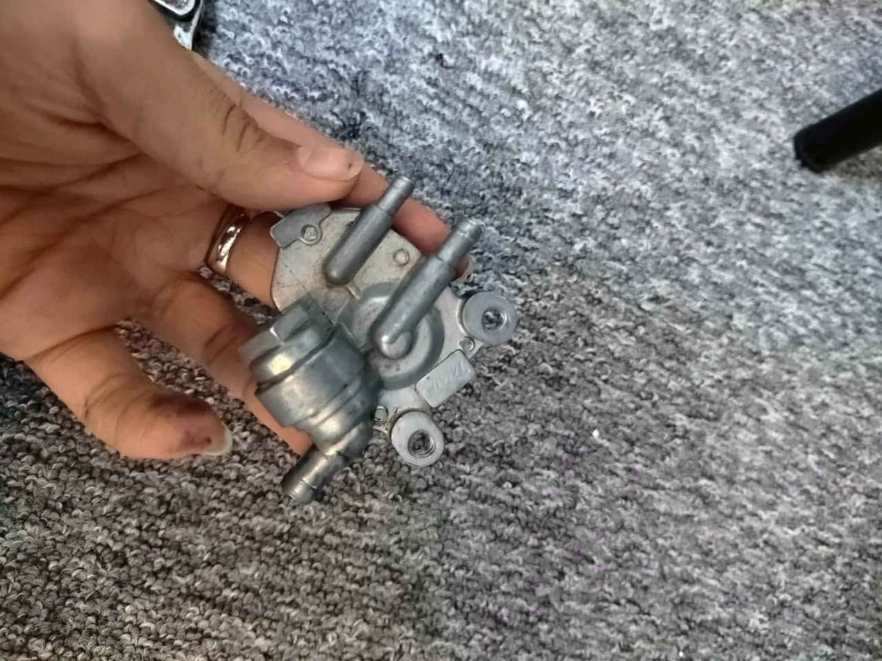 سلام عليكم اغراض مال ماطور بوتين كابريتر ✅ شوته✅ فيت بم✅يده بريك✅ شلع كلهم 30بيهم مجال بسيط المكان موصل حي الفلاح الماشراي لا يرسل


**إذا كنت صاحب هذا الإعلان وتريد حذفه لأي سبب، رجاءا أرسل رسالة إلى الدعم الفني**