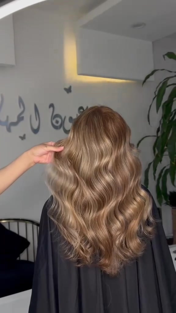 صالون عيون المها 
السماوة حي المعلمين مقابيل الدفاع المدني 
رقم الحجز ***********
