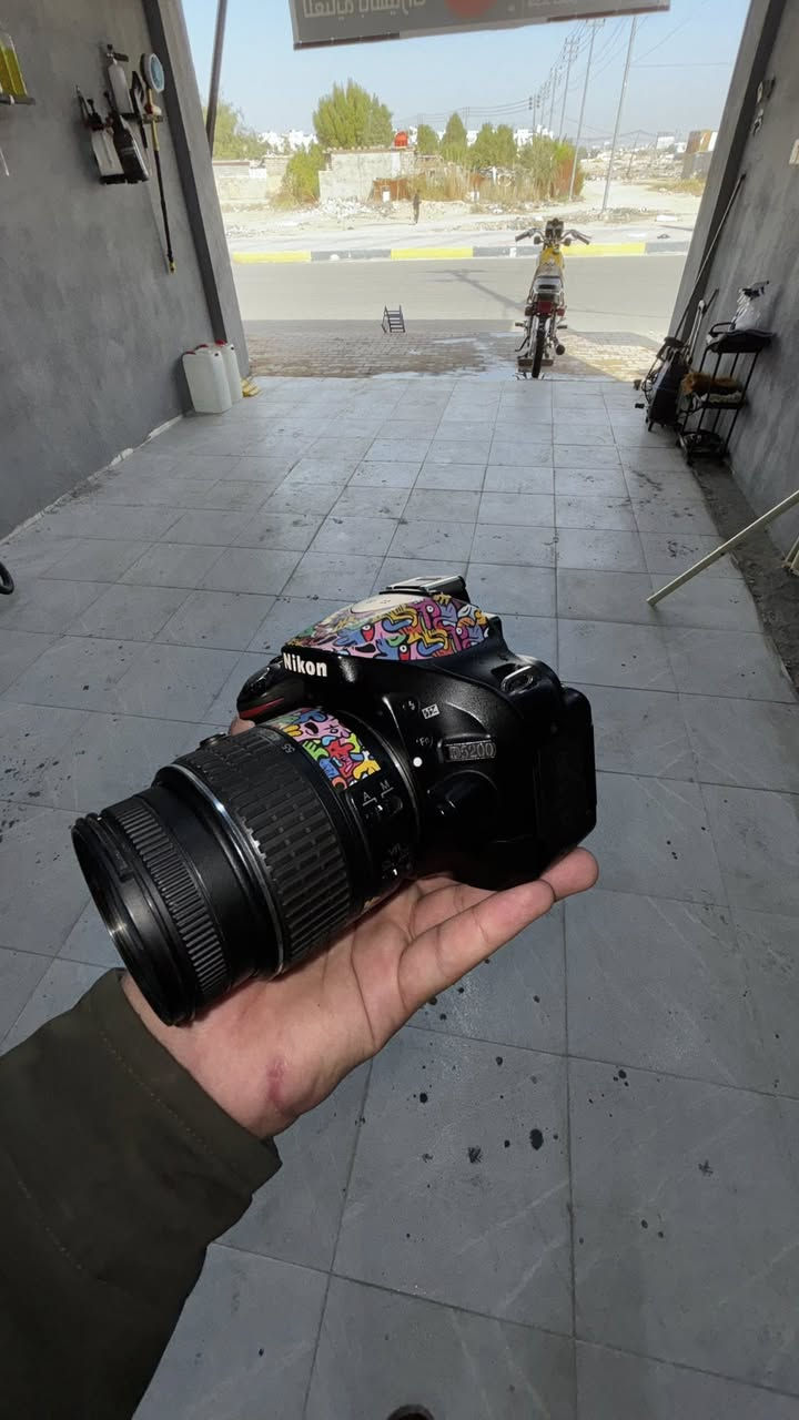 السلام عليكم كامره نيكون نضيفة تصوير فوتو  ملحقاتة
بطاريتين شاحنتين رنك لايت جنطة حمالة عدسة
السعر 300الف مكاني كربلاء ‭٠٧٨٣ ٨٣٨ ٨٤٥١‬رقمي
