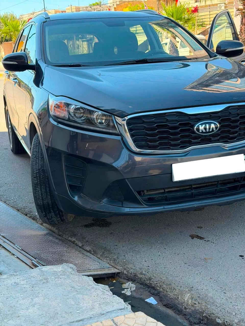السلام عليكم 
يتوفر سياره سورنتو موديل 2019
لون نيلي
الضرر مالتها من جهه الراكب البابين
الممشى مالتها 75 km
المحرك 4 سلندر Gdi
الاستفسارا والتواصل على الرقم
***********
