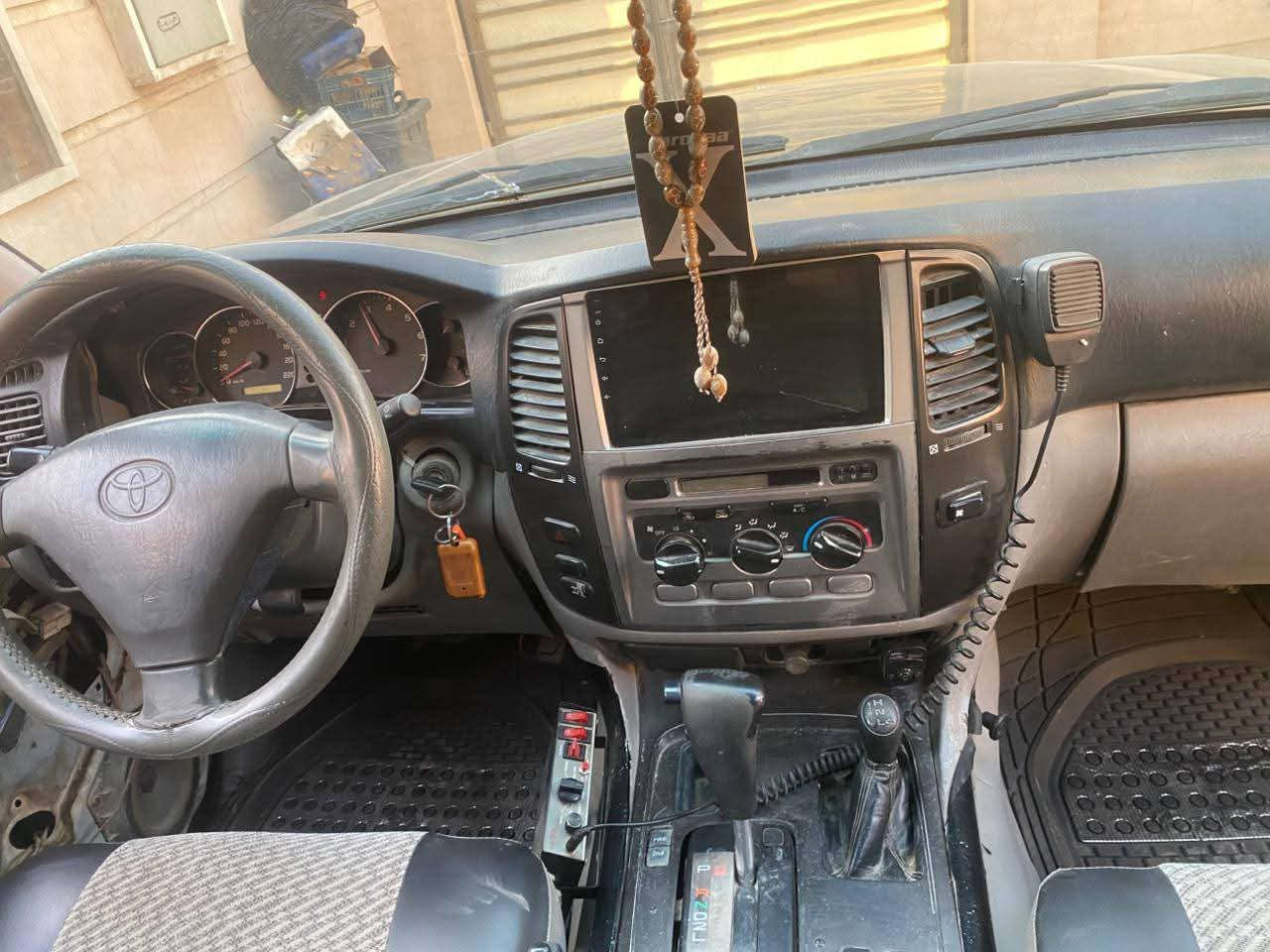 سلام عليكم للبيع او مراوس لاندكروز مديل ٢٠٠٤ كتابه كامل قرصه واصل المرور مالكه بابل وكاله ام البركود محرك كير حداديه جديده سياره جاهزه محرك ٦ سلندر كير أوتوماتيك السعر ٨٠ وبيه مجال قليل او مراوس با احدث مكاني بابل للستفسار ***********
