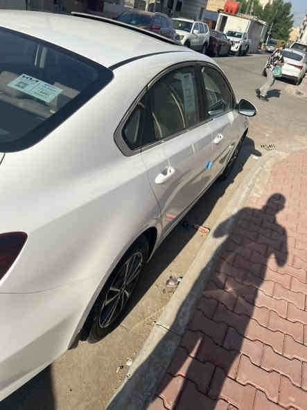 سيراتو 24 اخت زيرو ماشي عشرت الف مال شركة دولية ام ضمان فول مواصفات محرك 2000 دوش  مال شركه سعرة 197  بغداد الكرادة ***********
