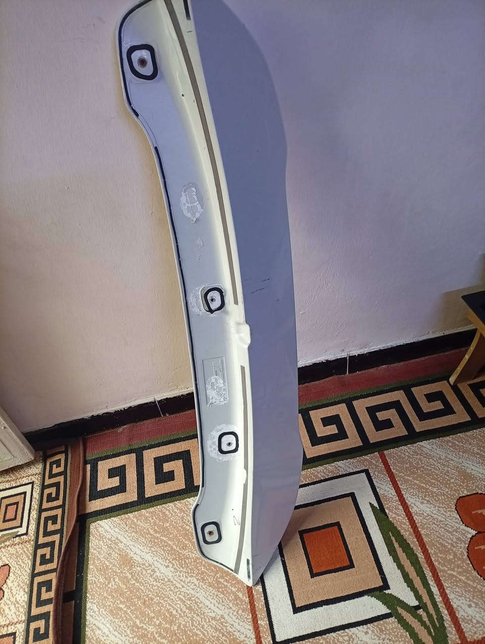 سلام عليكم ورحمة الله
جنح  لاند كروز موديل 2015  
 مستعجل على بيعة سعر 150 الاستفسار ***********
