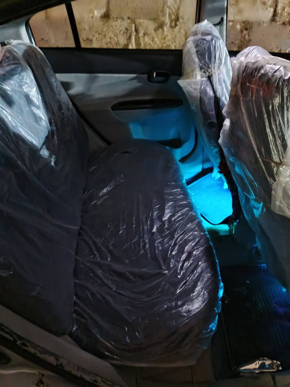 السلام عليكم من رخصت مدير الكروب اخوان للبيع اكسنت كوري موديل 2007 رقم نجف مشروع وطني اسنويه  الماني لل 27كير ومكينه خير من الله ضرر جاملق جيهت ال سايق وبيها طخه بل صندوق وبيها معجون تلقيطات كاربون موجود هيه وغرامات صفر السعر 85 وبيها مجال شرط التحويل  الشرعي بل موصل جانب ال ايمن مامتواجد عل فيس ***********
