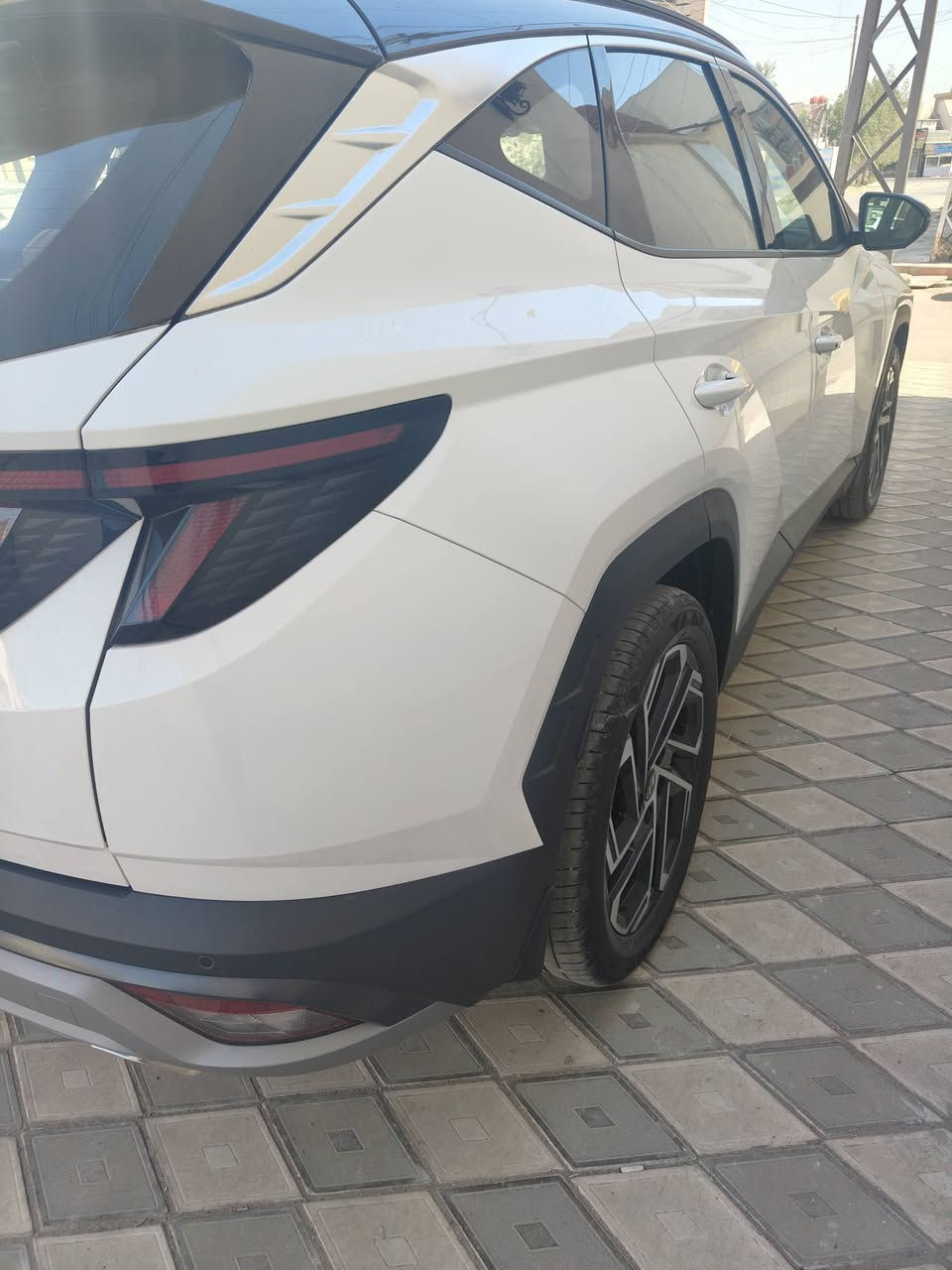 توسان 2025 خليجي تو كلر فول عده البنراما بوضع الزيرو ماشيه 4 لاف بسمي رقم بغداد 
مكفوله كفاله عامه 
مكاني بغداد 
السعر 23700$ مدوشمه بل كامل التصال ***********
