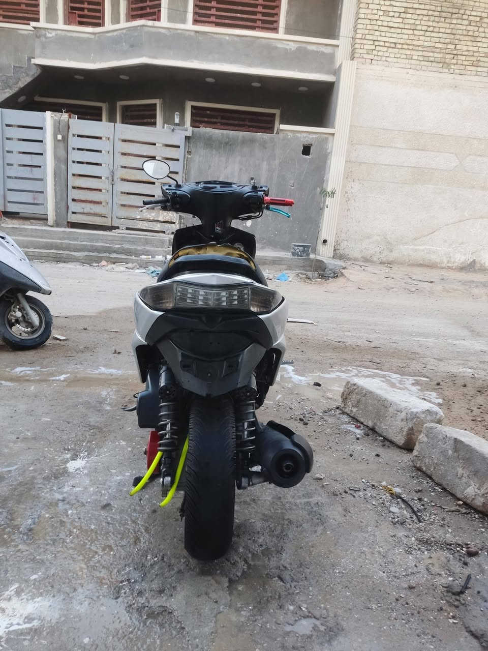 سلام عليكم سكنس لد للبيع مكينه بلاديه بيه كلجات وصفاكه NCY  ودبلات خلفيه K1 دراجه سعره 800 وبيه مجال واذا اكو مراوس بفحل مرتبه


**إذا كنت صاحب هذا الإعلان وتريد حذفه لأي سبب، رجاءا أرسل رسالة إلى الدعم الفني**