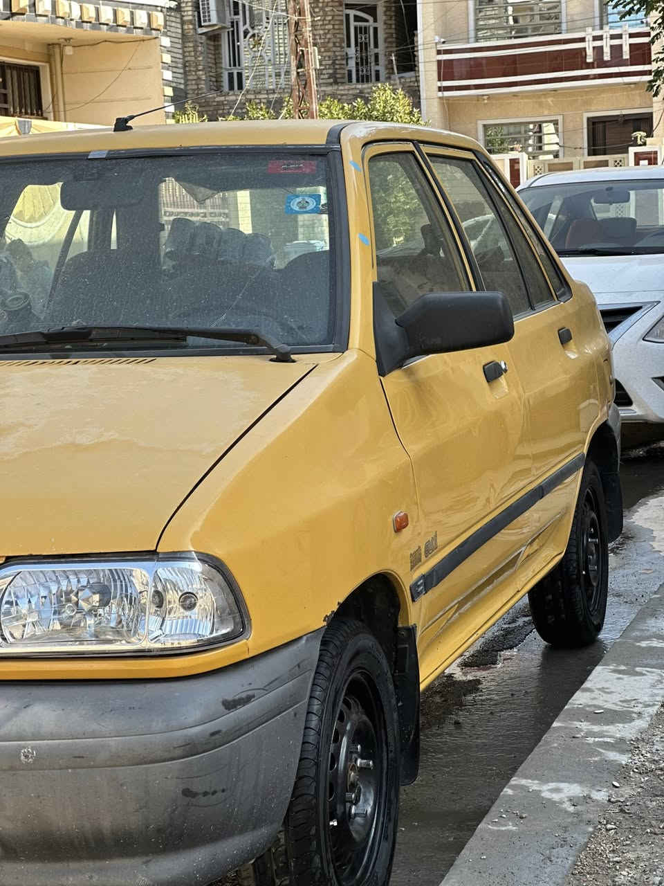 السلام عليكم ورحمة الله وبركاته سايبه موديل 2011 السياره خير من الله تخم تاير كوري + صدر كامل جديد قبل يومين شاد الصدر تخم نوزل جديد تخم بلك جديد السياره خير من الله ترايك وين ميعجبك رقم انكليزي السياره صفاحه حلوه بيه بس خياس بلدوسه موضحه اني بلصوره وصوره مىشر عليها بي صبغ هذه المكان باقي السياره خير من الله كير مكينه خير من الله مكاني بغداد الشعب ***********
السياره معروضه ب 33$ بيها مجال بسيط
