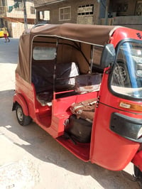 تكتك لبيع موديل 2018 رقم بغداد نكليزي  بسمي تحويل ثاني يوم 07783577259...