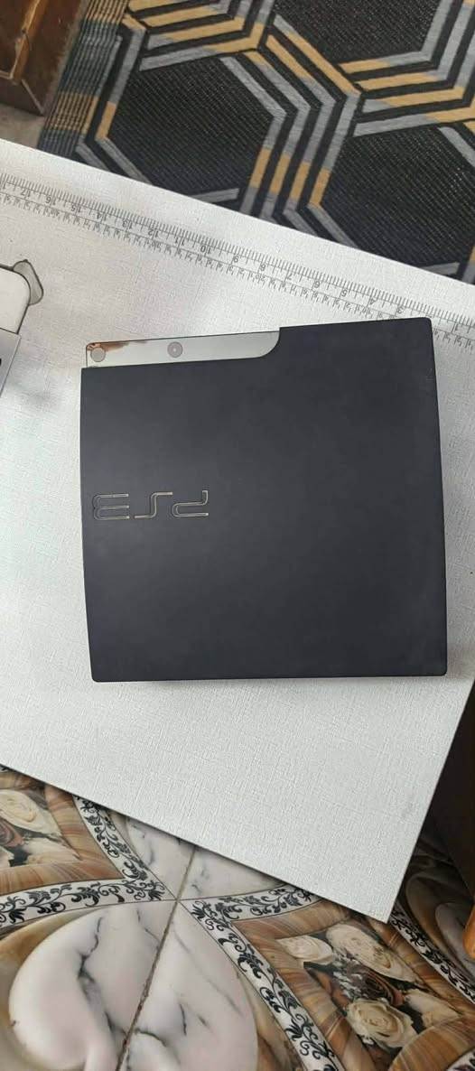 سلام عليكم ورحمة الله وبركاته
مكلفه بالنشر
 بلايستيشن 3 سليم (PS3 Slim) للبيع
​الموديل: PS3 Slim (مثل الموضح في الصور 1000007194.jpg و 1000007195.jpg).
​اللون: أسود مات (Matte Black).
​الهارد (الذاكرة): 500 جيجابايت.
​السعر: 125 ألف دينار عراقي (بيه مجال للشراي).


**إذا كنت صاحب هذا الإعلان وتريد حذفه لأي سبب، رجاءا أرسل رسالة إلى الدعم الفني**