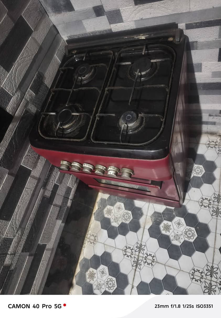 طباخ ٤ اعيون وفرن شغال خير من الله شغله اي عطل مابي فقط الرزه مال باب الفرن بسعر جدآ مناسب مكاني المسيب، الحاميه، لتواصل عل خاص او الاتصال عل رقم***********
