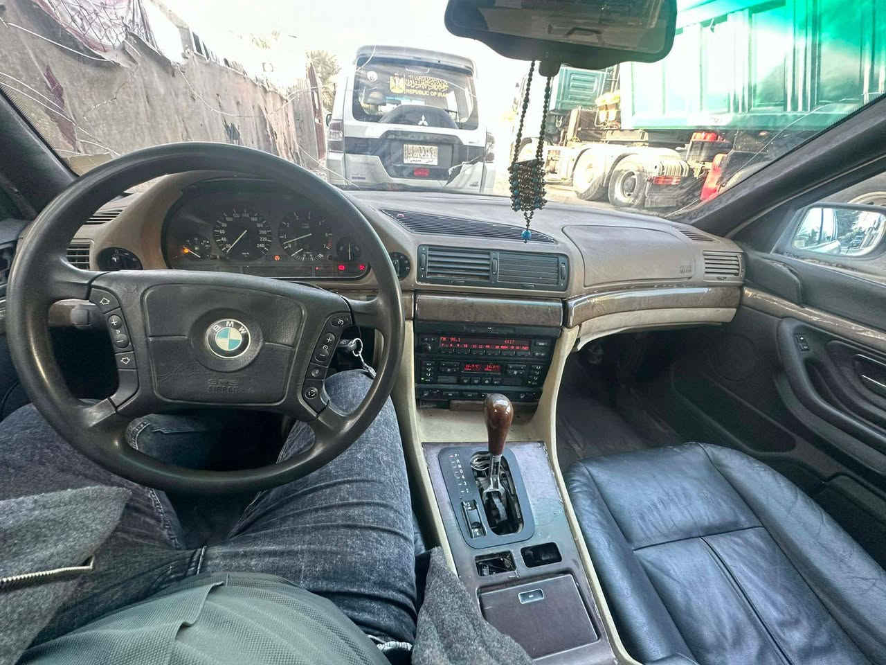 السلام عليكم بي ام خفاش
وديل 95 للبيع 
تفاصيل    ***********
