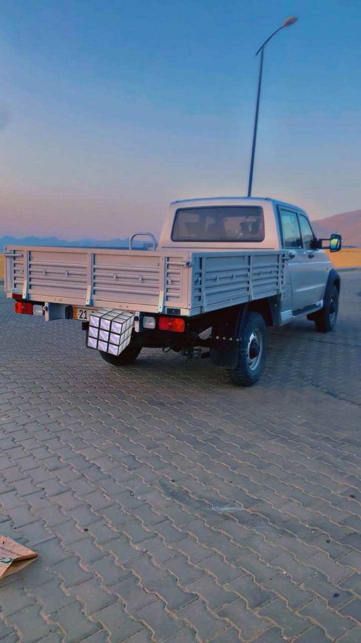 ‎💯پيكاب واز روسي 4x4🇷🇺2020🇷🇺
‎اشياى نفس واز 2011و 2017 ييه
‎بنزين فول مواسفات گير عادي سفري شريكه رقم سليمانى تا 2030 تازه ييه 27 هزار كم چوه تبريد مركزي تحديد سورعه جامي پيش و دوا هيتر ٥كشن هيتر  سوكان هيتر ٤تاييه نوي شاشه مكينه 2700 دبل اكسل  سعر$112
*********** السليمانية, العراق
