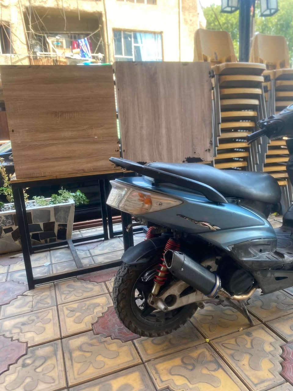 سكنس فحل كابريتر كلج امامي رياضي خلفي بلادي اي نقص مابيها فقط الدشبول اتوقع فيشه او فيوز هيج شي دراجه خير من الله صالنصه ربع صالنصتها البلاديه موجود شلعه ومعدل تشك الكاع
السعر 700 بغداد الأعظميه 
***********

