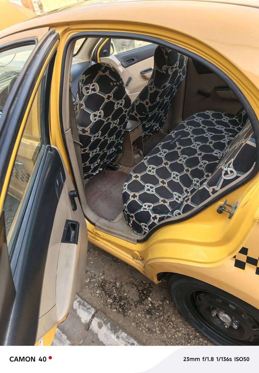 افيو ٢٠١١ خليجي مفتوح بسمي رقم جديد  سنويه ماساقطه كير محرك  عل شرط تخم تاير جديد مصفره هيئه وغرامات بيه جاملغ الخلفي والباب السعر ٥٣ وبيه مجال ***********
