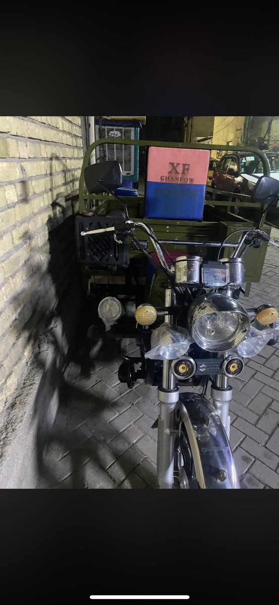 إسلام عليكم ستوته للبيع نظيفه مديل.2023  قوه محرك ١٥٠نوع صقر  سعر مليونين ونص. وبيه مجال  *********** عنوان بغداد
