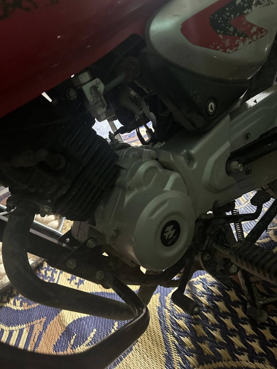 السلام عليكم بوكسر 24 نزلت بل 25 ماشيه 11الف جديده ما مشتغل بيها هواي رقم وسنويه بأسمي تجي وشوف بعينك مكاني بغداد الشعله السعر 3 الرقم ***********وتساب
