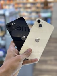 جهازين نوع اللون الابيض 🤍        iPhone 14 plus        (256gb)  بطاريه...