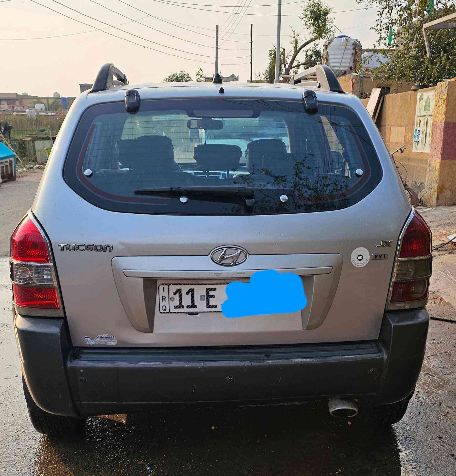 السلام عليكم 
توسان 2009 مكينه 2000 سياره باسمي مكفوله رقم بغداد انكليزي السعر 125 ورقه مكاني بغداد الرقم ***********
