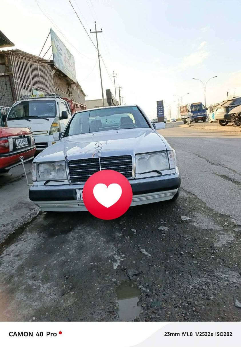 مارسدس دب موديل 91 بدون صبغ  مكينه عنكبوت 6 اصلي مكينه نضيفه كير توماتيك على وضعهاكهربائيات كلها شغاله مامصلح شي بيها رقم صلاح الدين بسمي سنويه وهزه جدد مكانها بالموصل احلى من الصور68وبيها مجال ***********
***********
