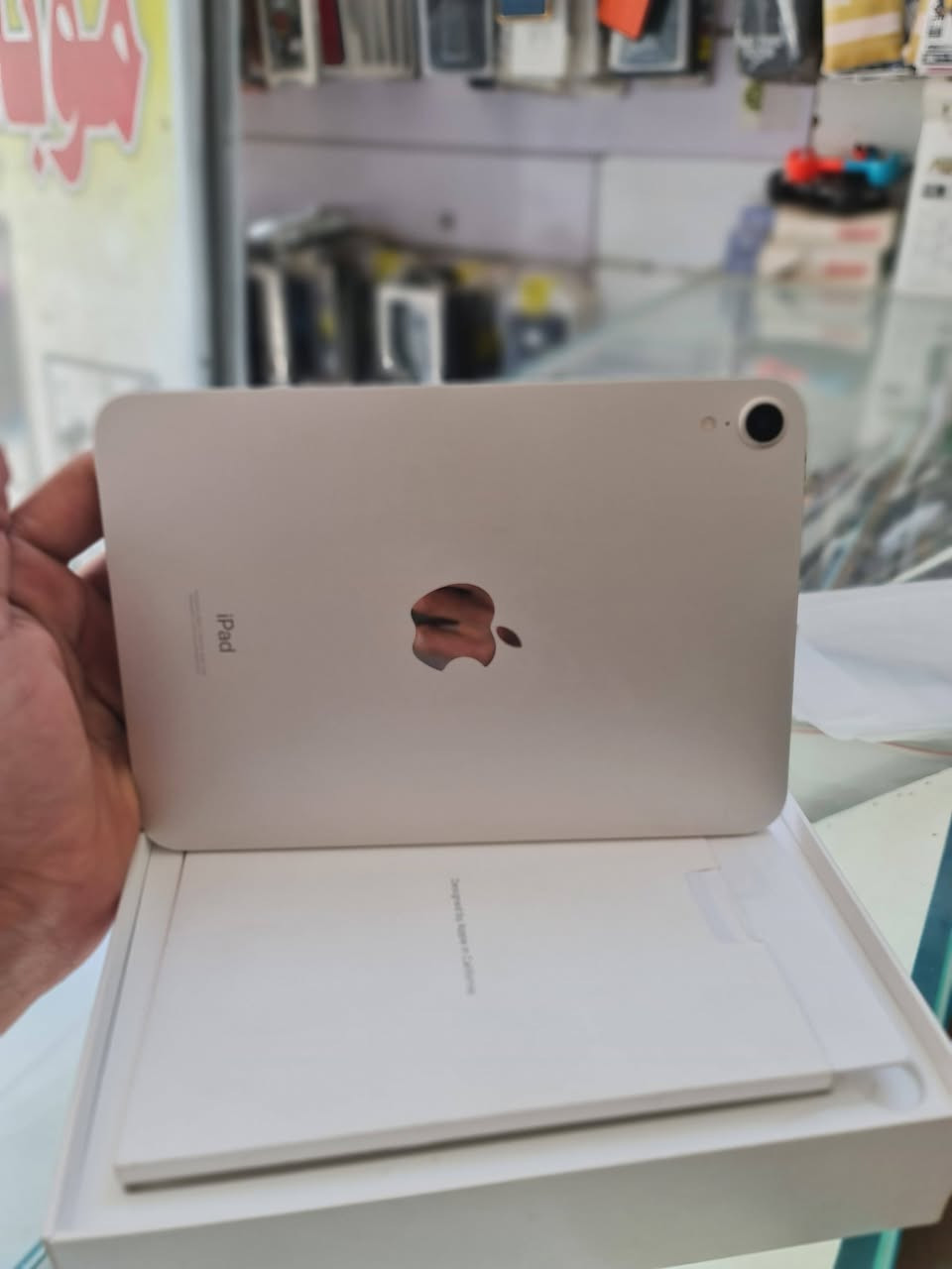 السلام عليكم ايباد مني 6
ذاكره 64 ايباد نضيف كلش ١٠٠/١٠٠
سعر 375 الف قفل 
عنوان بغداد مامتواجد فيس 
اتصال او واتساب ***********
