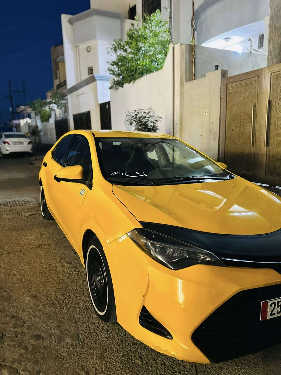 سلام عليكم 

كورلا 2018 LE سيارة فقط بانزين 

ضرر واضح بالصوره فد ربع بونيد معجون بدون تبديل ولا شواصي ولا ايبراك داخل لونين محرك شرط ما مفتوح لا صرف ولا بخار كير على بك ما يرجع فقط كلجات تعبانه سياره بدون تصفيات فقط بونيد 

سيارة بسمي سنوية لحد 31 هزه جديد رقم كركوك دولي بطاقة بانزين بي السيارة جوال سيارة ما مطلوبه دينار شرط تحويل 

سعر 158 بي مجال بسيط 

مكاني داخل كركوك 

***********
