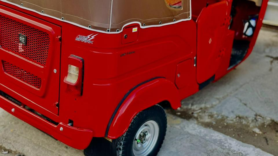 تكتك للبيع 22 شهر 7 رقم وسنويه بيها طخه ليورا ع بارد عله كد شبر بس مكان حي اور ***********2
