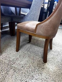 ميز طعام • بغداد • حي الجامعة