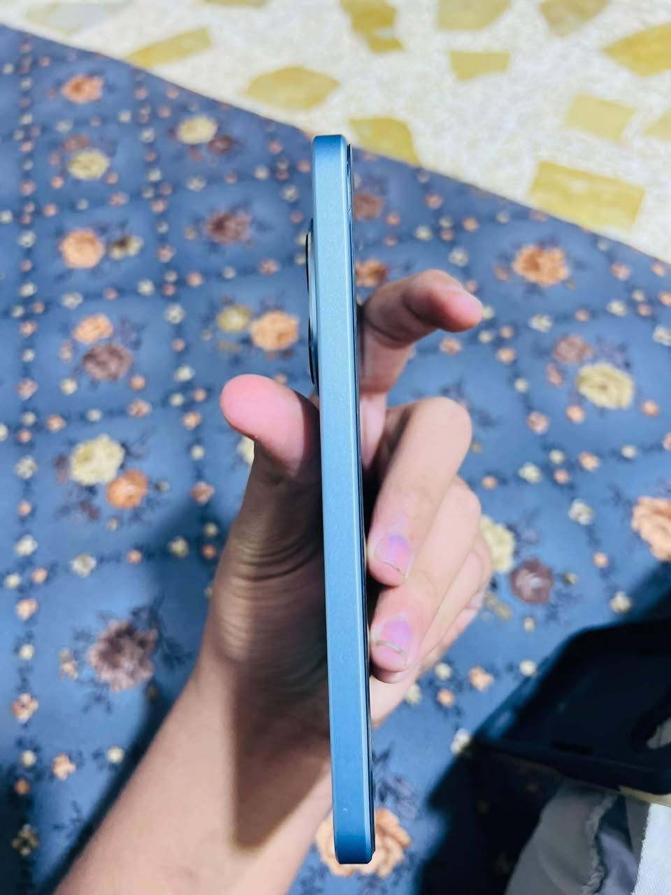 ريدمي نوت 15 برو 5G… وحش الفئة المتوسطة!
✨ شاشة AMOLED ضخمة 6.83 إنش بدقة 1.5K ومعدل تحديث 120Hz
📸 كاميرا خرافية 200MP بتفاصيل أسطورية
⚡ معالج قوي Dimensity 7400-Ultra لأداء سريع وسلس
🔋 بطارية عملاقة 6580mAh تكفي يومين استخدام
🔌 شحن سريع 45 واط + شحن عكسي
💪 مقاومة ماء وغبار بمعايير IP68/IP69
🛡️ زجاج Gorilla Glass Victus 2 للحماية

العنوان📍
موصل جانب الايمن
الجهاز مستعمل شهر ونص 
ملحقات كامله 
بيع او مروسة


**إذا كنت صاحب هذا الإعلان وتريد حذفه لأي سبب، رجاءا أرسل رسالة إلى الدعم الفني**