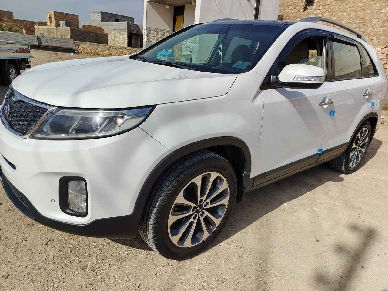 وارد خليجي بدون ضرر محرك 4 فول مواصفات عدا البصمه سياره نضافه خير من الله السعر 190 بيه مجال قليل صاحب السياره ***********
