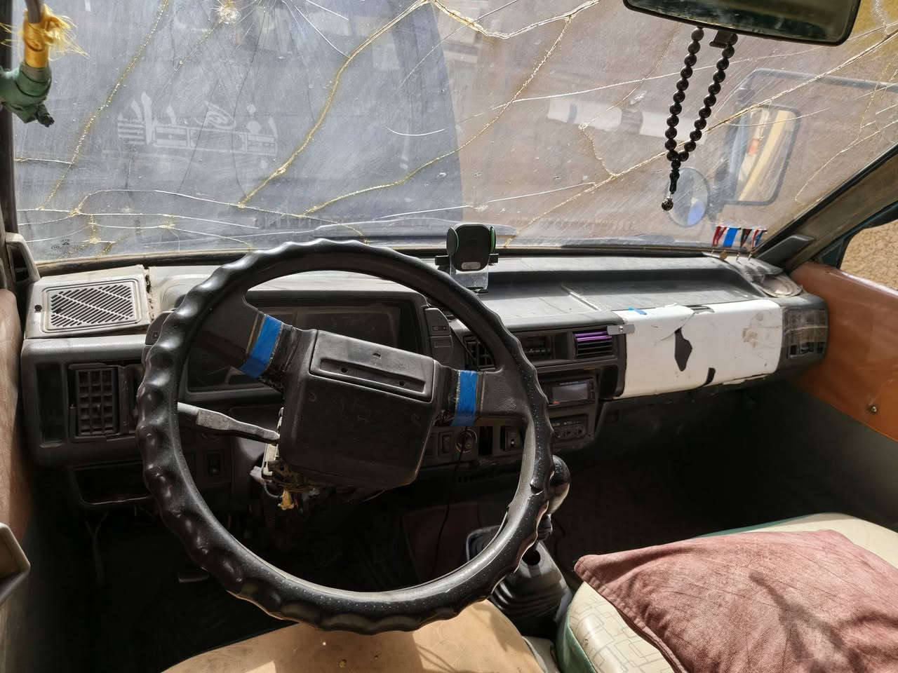 سلام عليكم كيا بستا موديل 95 رقم أحمر للبيع فقط مكينه تنقص بمهة زين أكسل زين ابيع كوم حديد اتكفل سرقه وعشاير سعر 17وبيه مجال للستفسار *********** مكاني صلاح الدين دجيل
