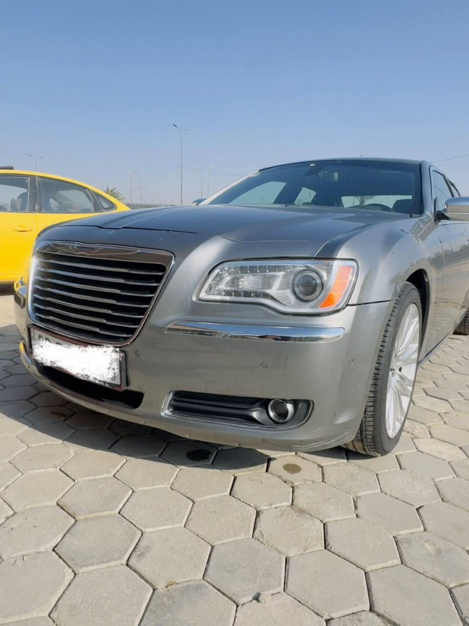 السلام عليكم اوبما ٢٠١٣ فول مواصفات مكينه ٣٦٠٠ سياره متومه طبق الأصل تبريد ثلج حداديه ١٠٠ سياره جاهزه اخر حبايه الف مذب عليها السعر ٥٨ وبيها مجال ***********
