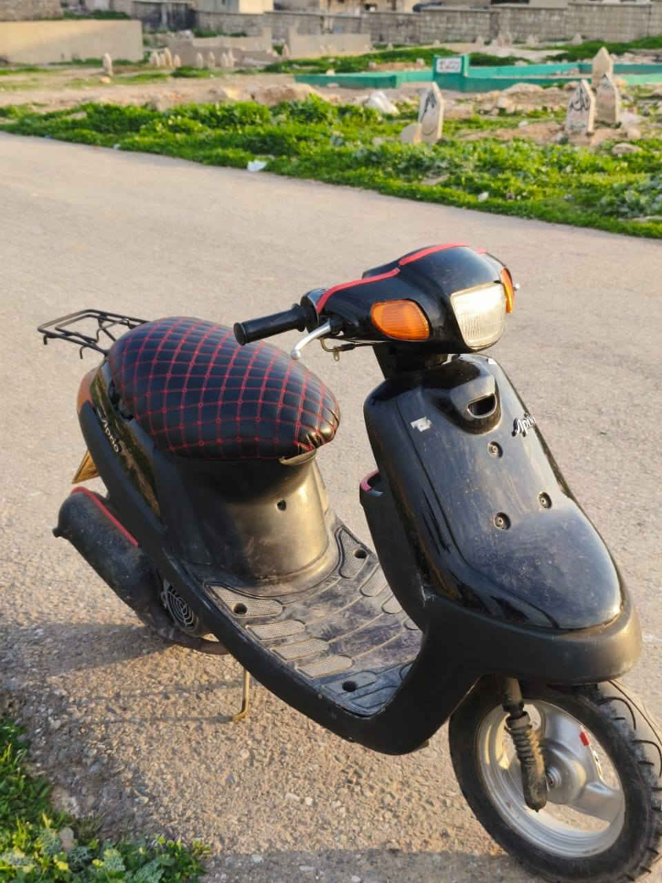 السلام عليكم ماطور بوتين تك محرك مفتوح اشاير وايرمنيه كلها شغلا سلف شغال بس يعوزو باتري ماطور شرط اول هندر يشتغل السعر 200 بي مجال لطيبين حك جيه الرقم  ***********
