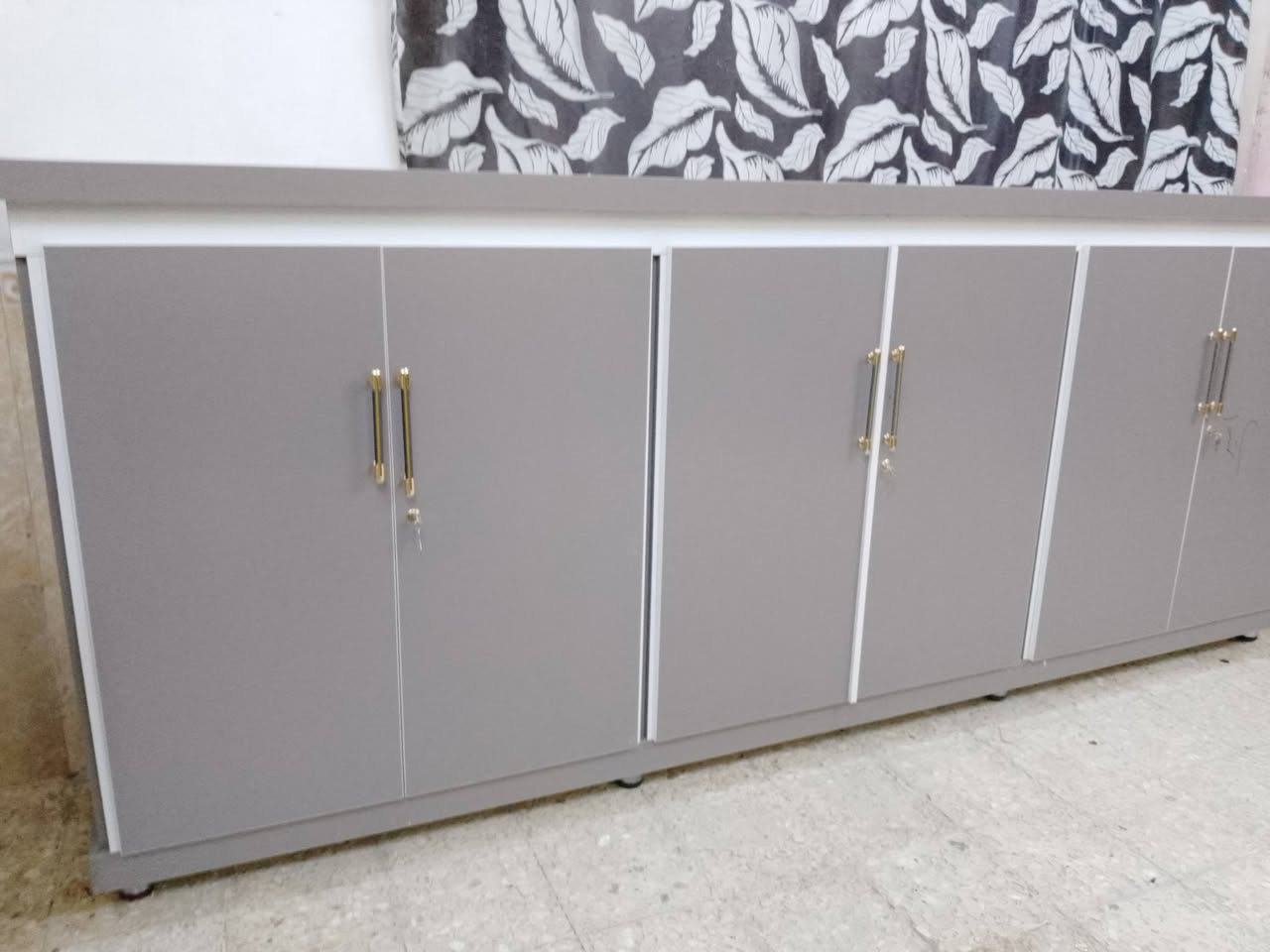 ميز نضد تركي تسكام نجاره الوان متوفره التميز عنواننا للاستفسار مراسله البيج او الواتساب او لاتصال ع الرقم ***********
