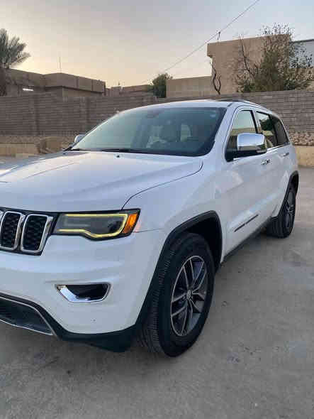 السلام عليكم
#للبيع 

او

#مراوس بـ(S 2021)

جيب خليجي وكالة هارلم 

موديل : 2017

ماشية : 103 الف 

المواصفات 

بانوراما 

بصمة 

بصمة ابواب 

تشغيل عن بعد 

جكات 

رادارات 

اوتو هولد 

حساسات امامية + خلفية 

شاشة 

كاميرا 

كشنات جلد 

كشنات تدفئه + تبريد 

كشنات كهرباء 2

ذاكرة خزن ميموري 

ماوس 

توقف ذاتي عند الاقتراب 

تحكم ستيرن جهتين 

كروز سرعة 

شفتات ستيرن 

ستيرن كهرباء 

لايت زنون 

بلوجكتور زنون 

لد امامي 

جنطة كهرباء 

سستم صوت سماعات + دمام خلفي 

مري شفط كهرباء 

ترحيب 

اشاير بالمري 

ويل كب كروم 

دبل كزوز 

سبايدر خلفي 

مكينة 6 سلندر 

 3600 

صاجات 

الون : ابيض 

(رقم سليمانية آلجديد  بأسمي ) 

ملاحظة: السيارة خليجي مكفوله كفالة عامة . 

السعر : 280 وبيها مجال بسيط .

العنوان : صلاح الدين الشرقاط 

للاستفسار 

 ***********
