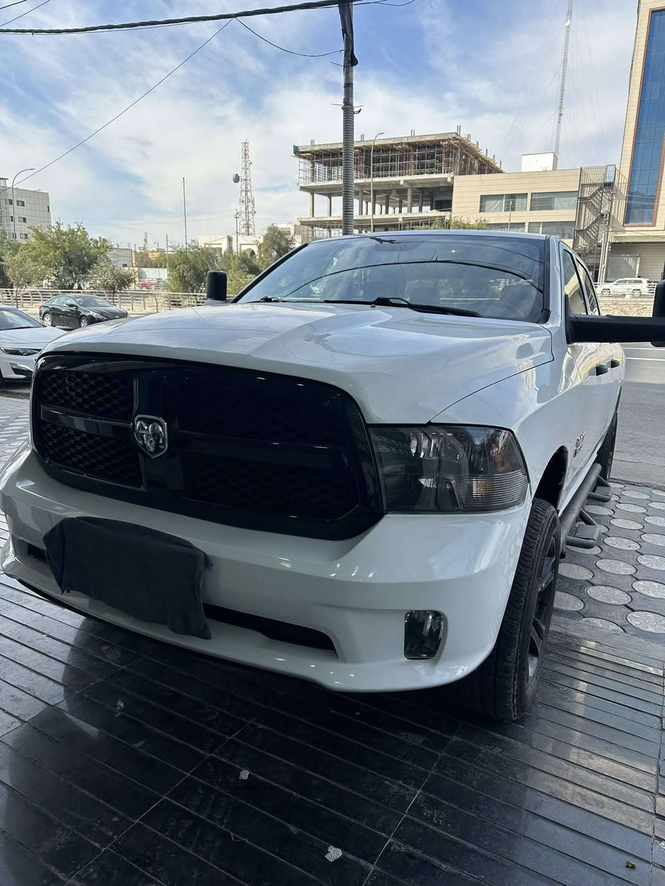 رام. 2019
ادوات ادوات  بدون مستمسكات
مشموله بلتسجيل حالين 
مكفوله من الحادث بيها مكانات صبغ

مكينه هيمي 7.5

عليها منظومه غاز 60 لتر 

مرفعه من امريكه 
جاهزه مجهزه 

سعر 120 
بيها مجال قليل
مكاني بصره

***********
