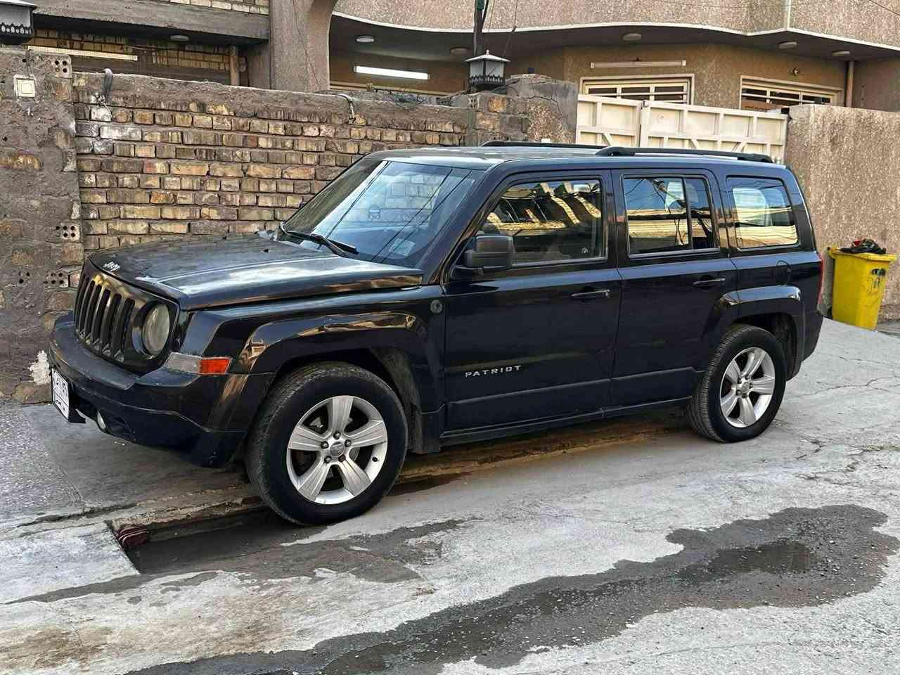 السلام عليكم ورحمة الله وبركاته جيب باتريوت  2014 مكفوله من العيب الشرعي ثاني يوم مداور فتحه بل قماره كهرباء كربائات فول دواخل 90 % تايرات جدد محرك 2400 بعده كراتون رقمهه ذي قار
ضربتهه جاملق وبنيد علماً ضربته مو جوه خارجي ومصلحات اريد مراوس ما ابيع 
عوزهه ترتيبات قليله كلش 
مكاني ذي قار قضاء الاصلاح
 ‏‪0776 659 7417‬‏
