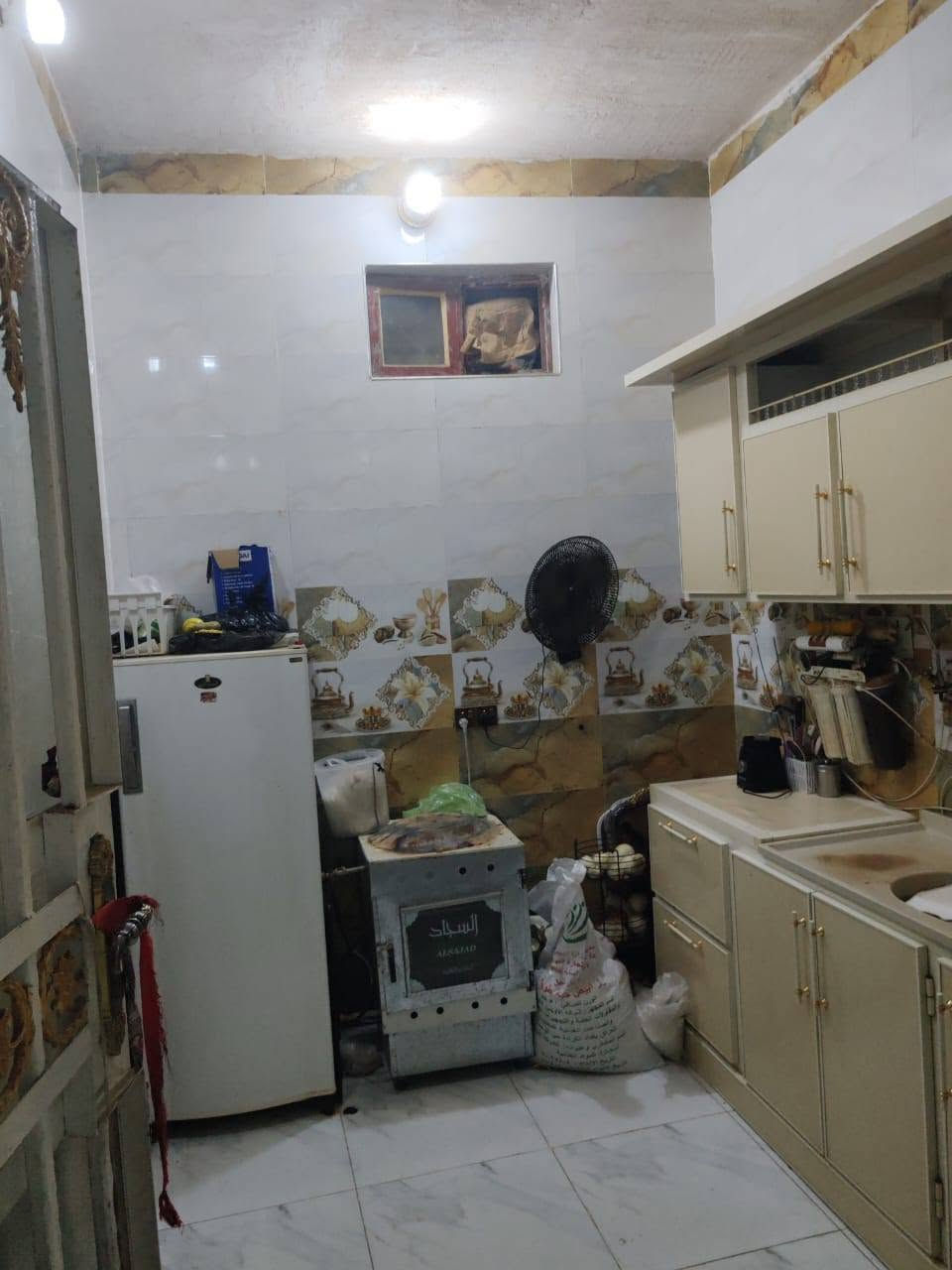 دار للبيع – الحمران / قرب مدرسة العتبة الدينية
🏡 ═════════════════════ 🏡
📍 الموقع: الحمران – قرب مدرسة العتبة الدينية
📄 نوع السند: طابو صرف
📐 المساحة: 100 م²
━━━━━━━━━━━━━━━━━━
🏠 تتكون الدار من: 🛏️ غرفة نوم
🛋️ صالة استقبال
🍽️ مطبخ
━━━━━━━━━━━━━━━━━━
💰 السعر: مراسلة واتساب أو ماسنجر فقط.
📞 للاستفسار والاتصال:
📱 ***********
━━━━━━━━━━━━━━━━━━
📢 عندك عقار للبيع؟
🏡 زراعي أو طابو صرف، راسل الصفحة أو اتصل على الرقم الموجود أعلاه.
━━━━━━━━━━━━━━━━━━
📸 يرجى أخذ سكرين شوت للمنشور وإرساله على الخاص لتسهيل المتابعة.
🌹 بالتوفيق للجميع.
