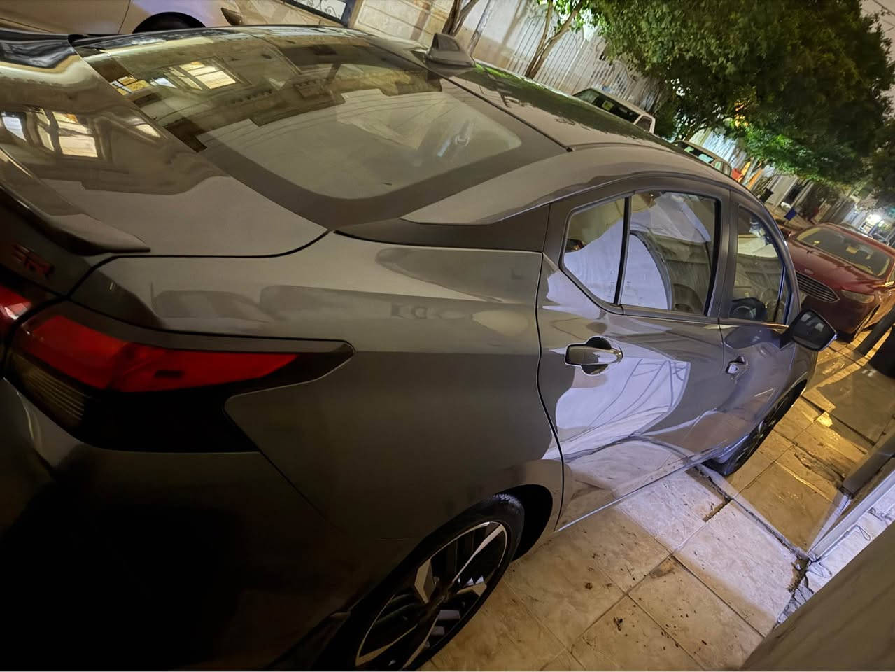 فيرسا اس ار موديل 23 حادث بنيد مبدل ومصبوغ جاملغ يسرى تعديل بارد ايرباكات سليمة كله سيارة فول مواصفات *********** السيارة مرقم كامل أربيل, العراق
