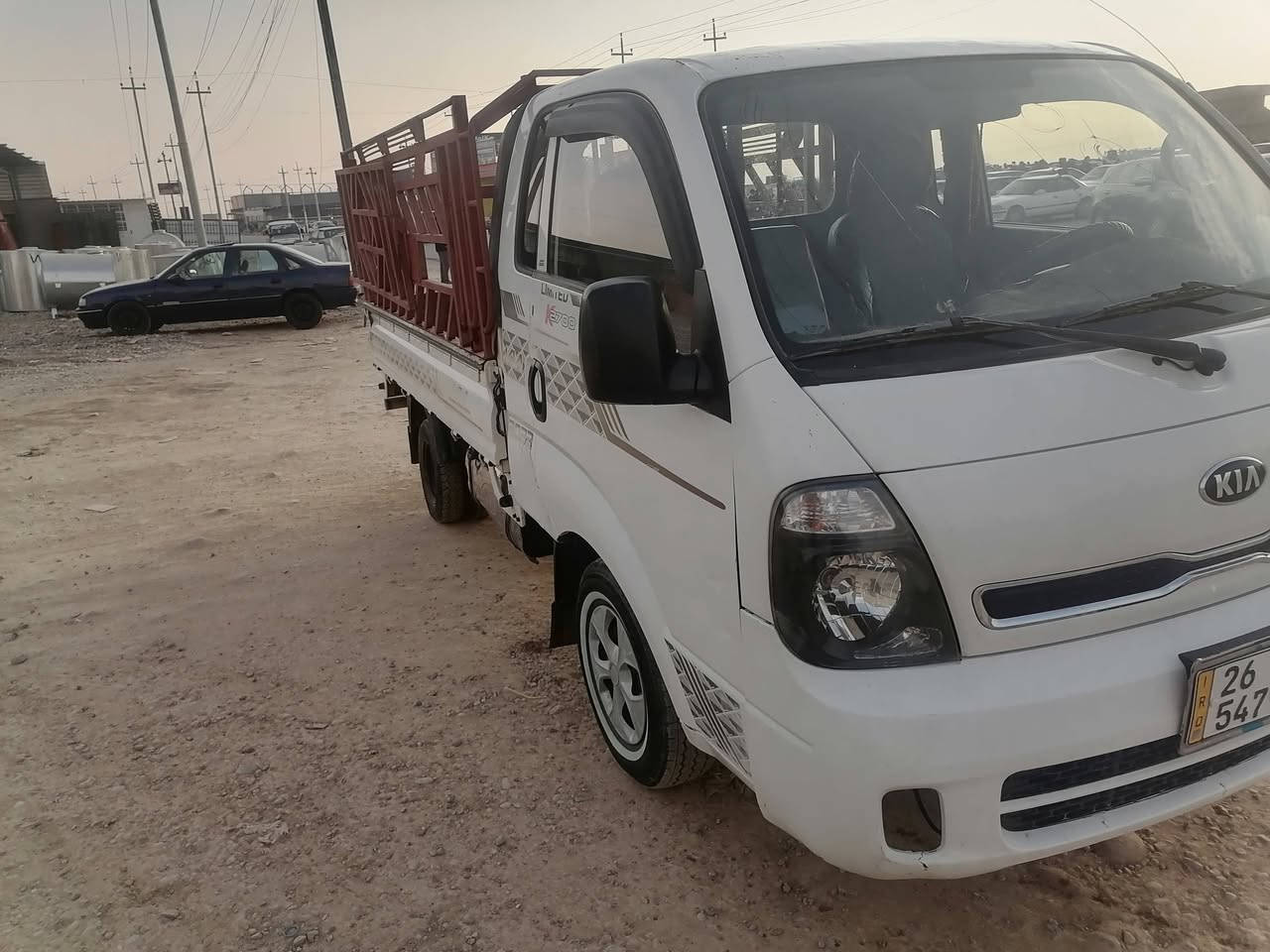 كيا موديل ١٨ رقم صلاح دولي سياره حلوه سنويه بسمي نضيفه مكفوله كير محرك شرط اتريد وكاله او تحويل السعر ١٢٢ رقم الموبايل ***********
