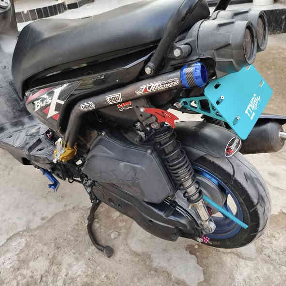 السلام عليكم سكنس جبلي للبيع مكاني واسط السعر 1500 كدامك كلشي وبل حقيقه الله شاهد احله من الصوره ***********
