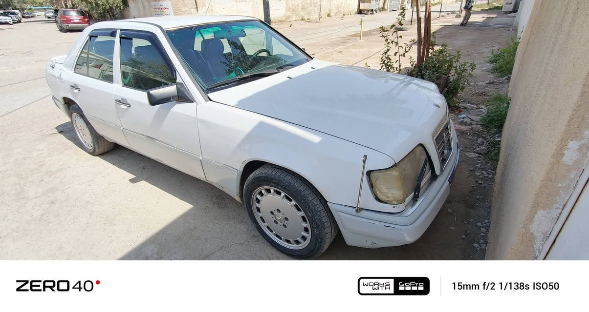 مارسدس موديل 1993 
وارد ياباني كير ومحرك بطه 3 الاف ونص 
سياره نضيفه خير من الله تبريد شغال سنويه للسنه 30 
رقمها انكليزي كركوك دولي سياره نضيفه حلوه نصبتها كلش حلوه  
#سعرها_75_ورقه
#العنوان_ديالى_بعقوبه_دور_الزراعه
#الاستفسار_الاتصال_بالرقم_***********
