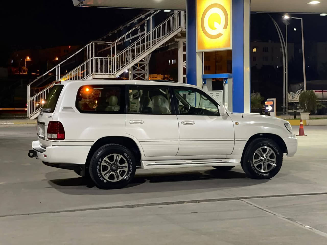 سلام عليكم   ليگزز موديل ٢٠٠٦فول مواصفات خليجي سيارة جديدة كلو بشرط كير محرك مامفتوح ٢قتعة صبغ بدون دةواخل مكان اربيل بدون مراوس بس بيع سعر ٢٣٥وةرقة رةقم ***********
